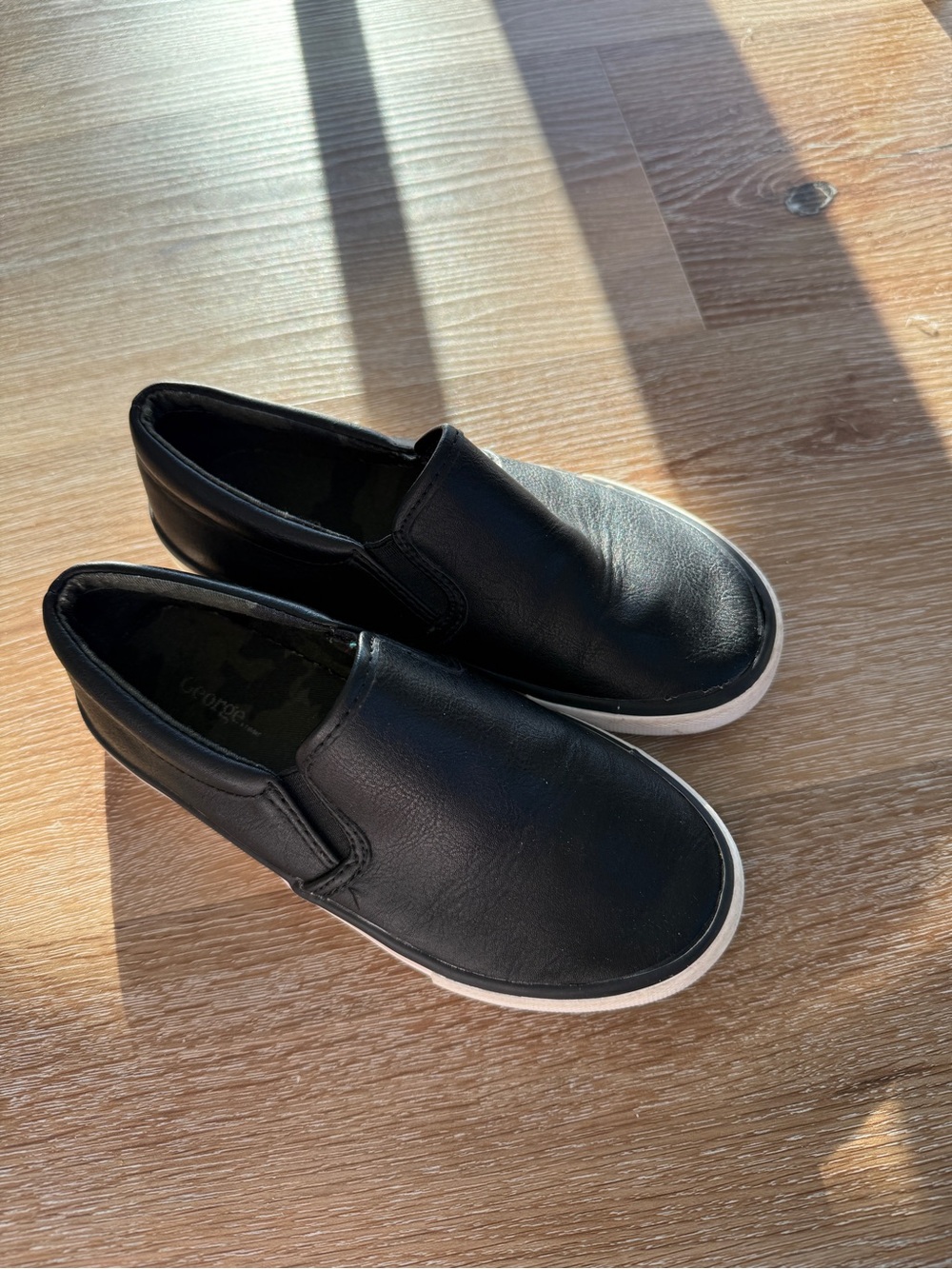 Classic Black Slip-On Boys Sneakers Size 13